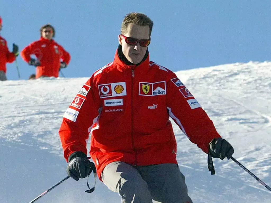 Michael Schumacher ราชานักแข่งรถผู้หลับไหล นักขับ F1 ที่ดีที่สุดตลอดการของการแข่งขันความเร็วที่ยิ่งใหญ่ที่สุดในโลก4