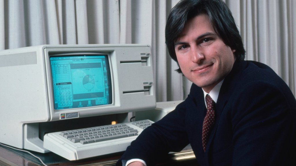 Steve Jobs อัจฉริยะผู้เปลี่ยนโลกให้กับวงการไอที ด้วยสุดยอดนวัตกรรมแห่งยุคที่เรียกว่า iPhone2