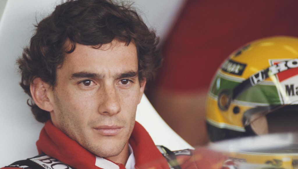 Ayrton Senna สุดยอดนักแข่งรถ F1 ชาวบราซิลผู้ล่วงลับ ที่ถูกยกให้เป็นอัจฉริยะแห่งวงการของยุค กับรางวัลแชมป์โลก 3 สมัย6